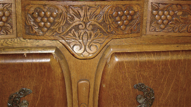 chipped veneer detail